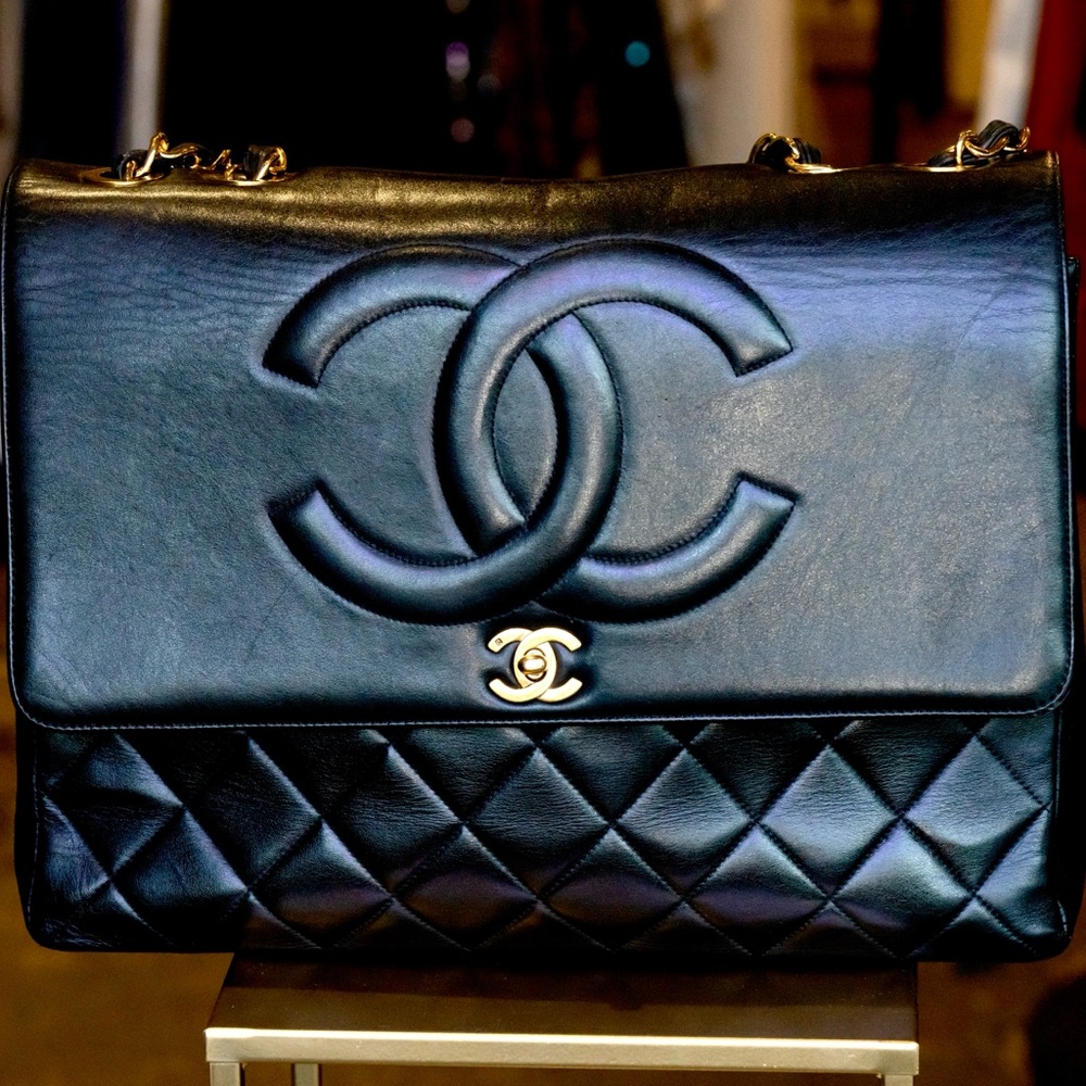 Vintage Chanel Matelass Chain Strap Jumbo Black Quilted Lambskin Bag